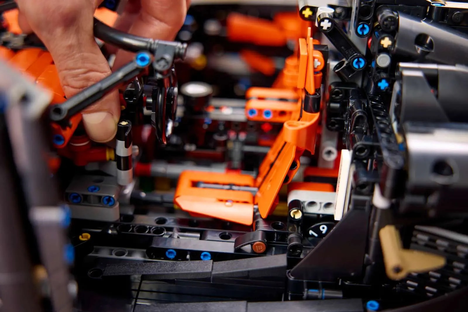 Mô hình Lego Koenigsegg Sadair's Spear Megacar 42232 — ảnh 4