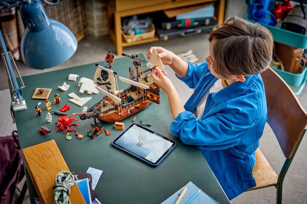 Mô hình Lego Iconic Pirate Ship 31387 — ảnh 2