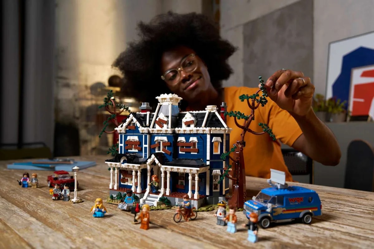 Mô hình Lego Stranger Things: The Creel House 11370 — ảnh 2