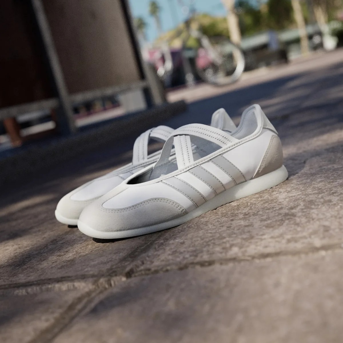 Giày Adidas Barreda Mary Jane 'White Silver Metallic' HQ7400 — ảnh 4