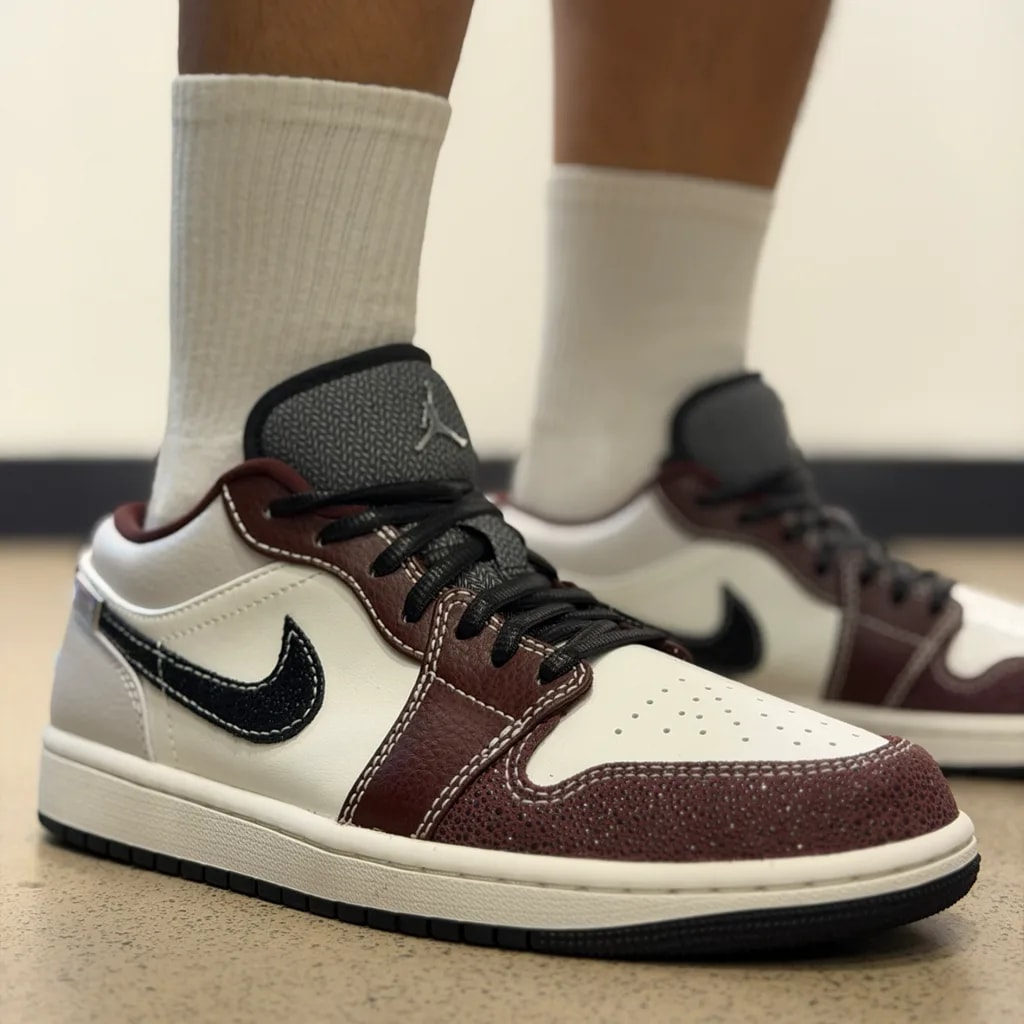 Giày Nike Air Jordan 1 Low 'Mystic Dates' IZ5846-101 — ảnh 3