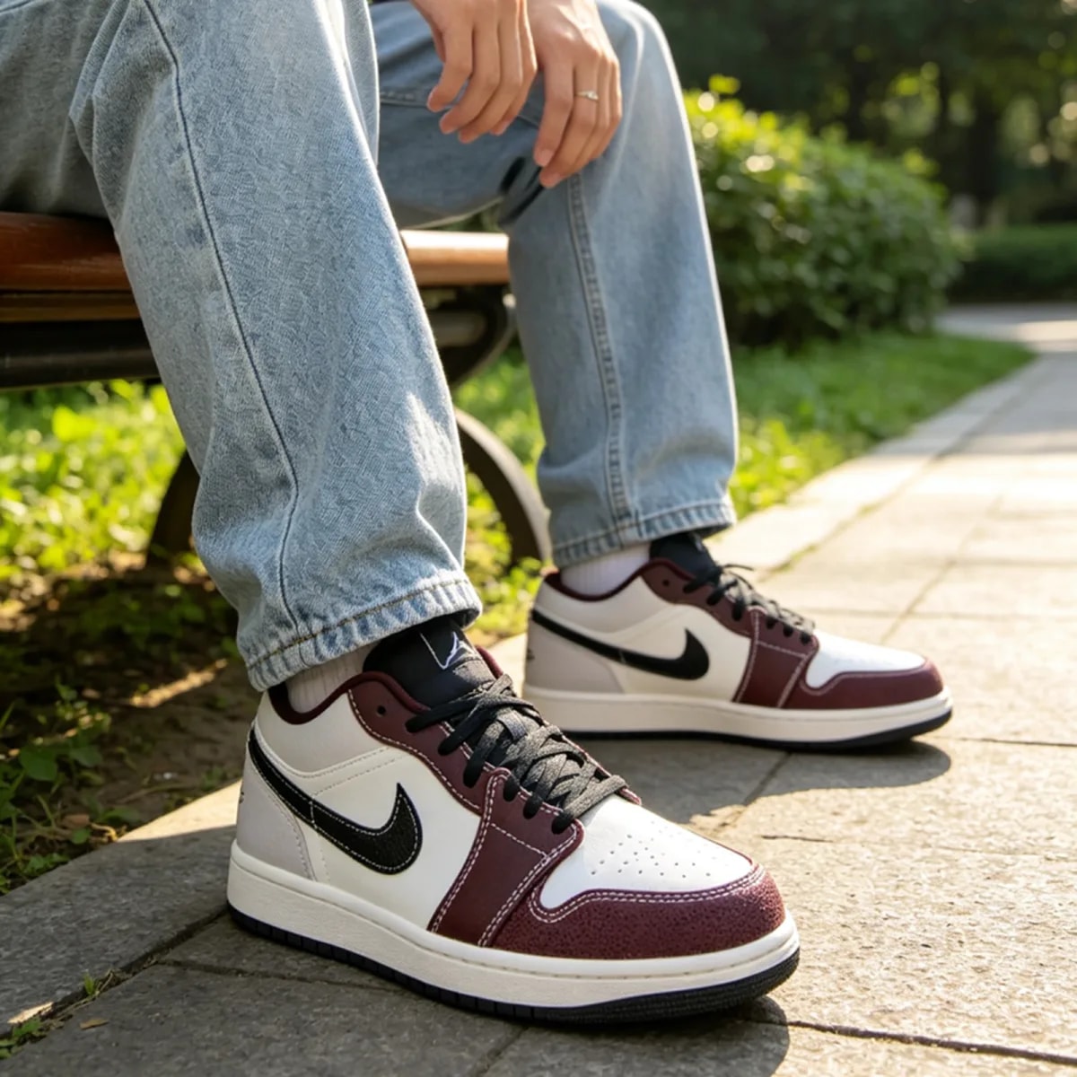 Giày Nike Air Jordan 1 Low 'Mystic Dates' IZ5846-101 — ảnh 2