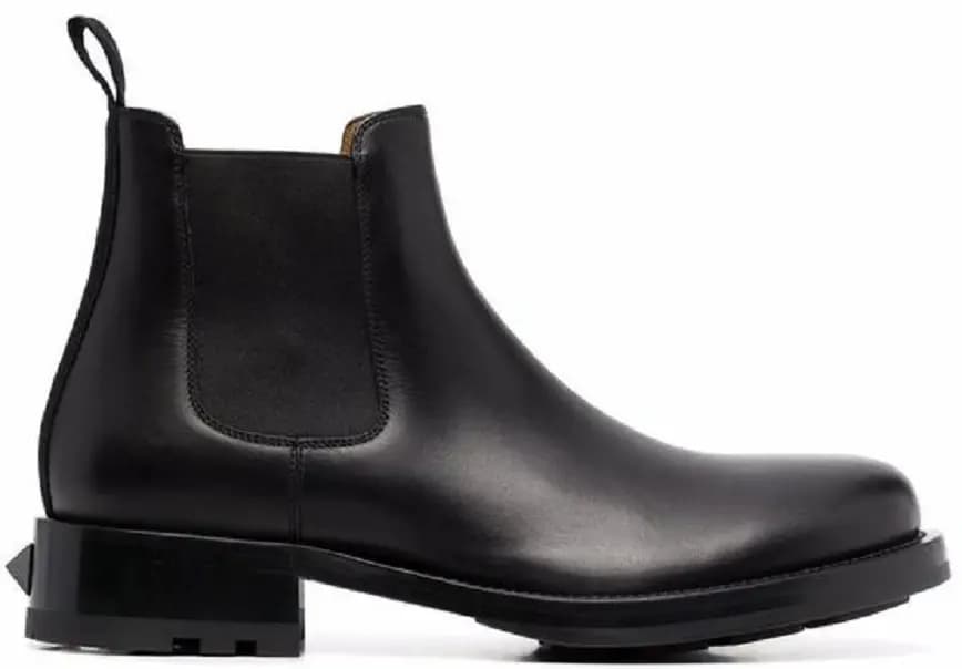Giày Valentino Garavani Roman Stud Calfskin Chelsea Boot WY2S0E58ZQK0NO Giày Valentino Garavani Roman Stud Calfskin Chelsea Boot WY2S0E58ZQK0NO