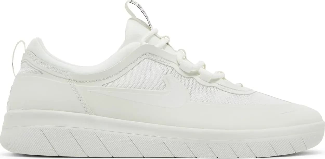 Giày Nike Nyjah Free 2 SB 'Triple White' BV2078-109 Giày Nike Nyjah Free 2 SB 'Triple White' BV2078-109