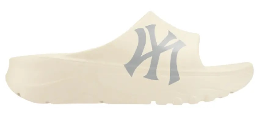Dép MLB Chunky Slider New York Yankees 32SHHP111-50I — kich-thuoc: 41 Dép MLB Chunky Slider New York Yankees 32SHHP111-50I — kich-thuoc: 41