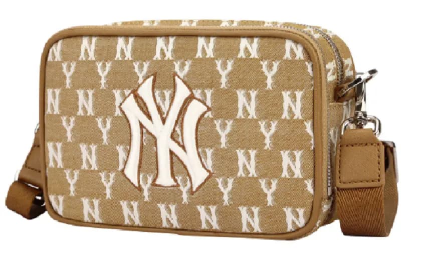 Túi MLB Jacquard Monogram Mini Cross Bag New York Yankees 32BGDM111-50B Túi MLB Jacquard Monogram Mini Cross Bag New York Yankees 32BGDM111-50B