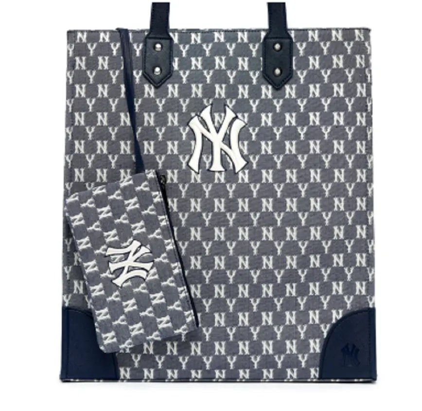 Túi MLB Monogram Jacquard Shopping Bag 3AORL031N-50NYS — kich-thuoc: 1-size Túi MLB Monogram Jacquard Shopping Bag 3AORL031N-50NYS — kich-thuoc: 1-size