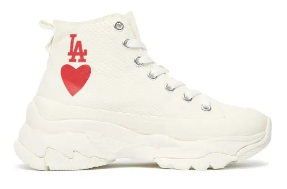Giày MLB Chunky high heart LA Dodgers 3ASHU321N-07IVS — kich-thuoc: 36.5 Giày MLB Chunky high heart LA Dodgers 3ASHU321N-07IVS — kich-thuoc: 36.5