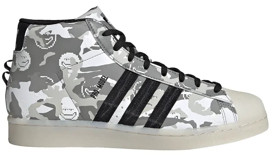 Giày Adidas Pro Model Features Camo and Smiling Emoji Print GZ7812 Giày Adidas Pro Model Features Camo and Smiling Emoji Print GZ7812