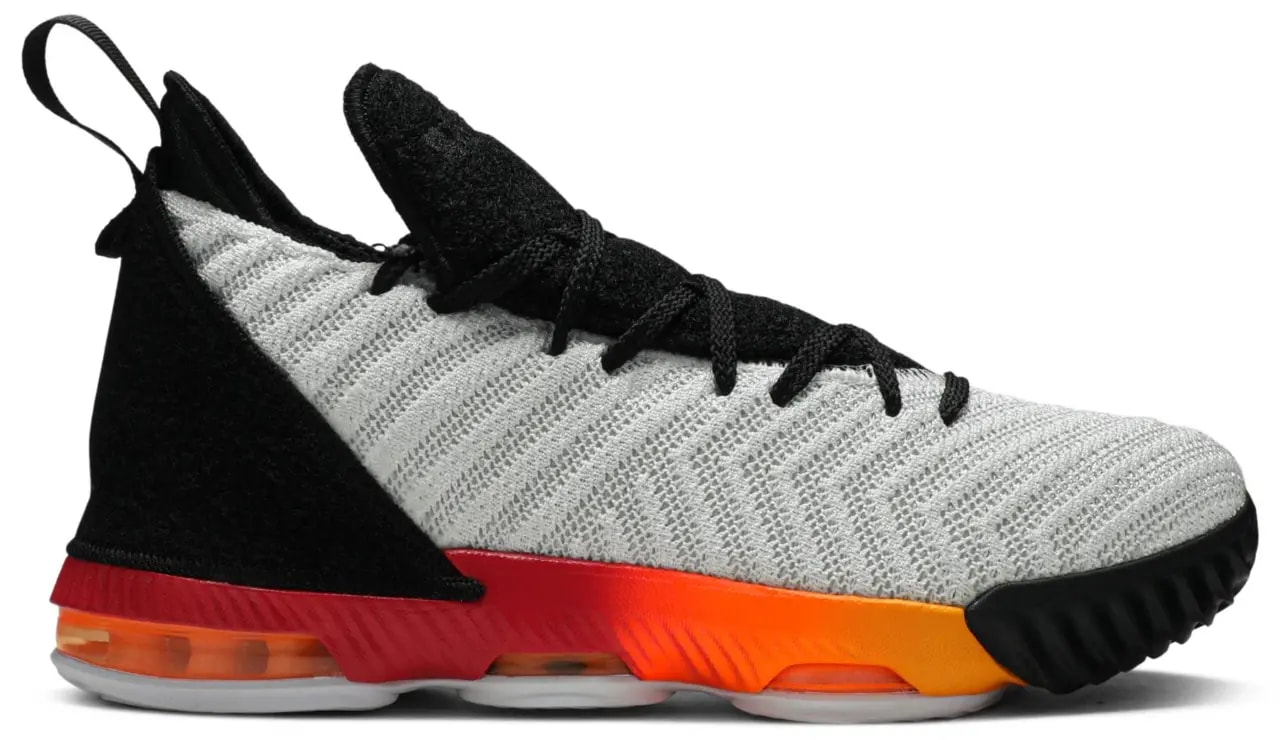 Giày Nike LeBron 16 GS 'Space Travel' AQ2465-188 — kich-thuoc: 36 Giày Nike LeBron 16 GS 'Space Travel' AQ2465-188 — kich-thuoc: 36