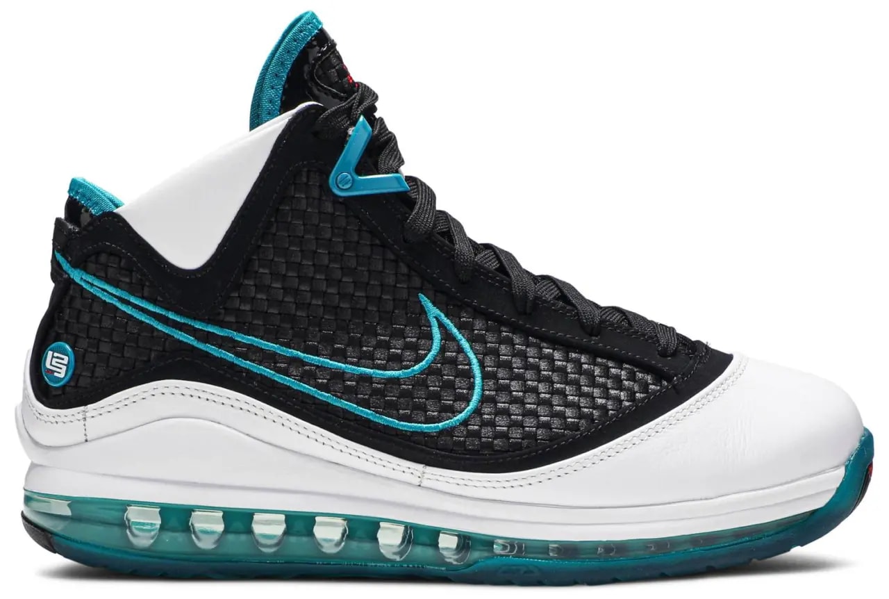 Giày Nike Air Max LeBron 7 Retro QS 'Red Carpet' 2019 CU5133-100 — kich-thuoc: 40 Giày Nike Air Max LeBron 7 Retro QS 'Red Carpet' 2019 CU5133-100 — kich-thuoc: 40