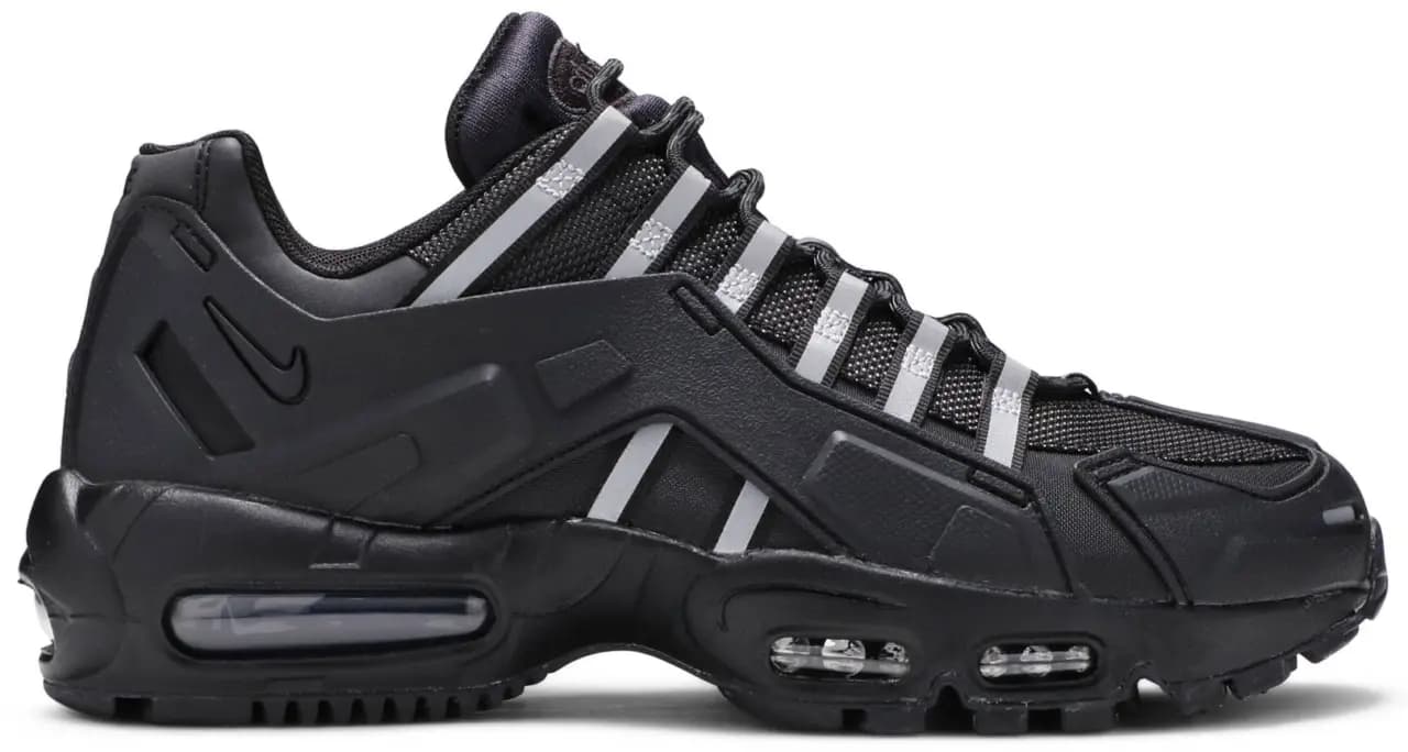 Giày Nike Air Max 95 NDSTRKT 'Black Reflective' CZ3591-001 Giày Nike Air Max 95 NDSTRKT 'Black Reflective' CZ3591-001