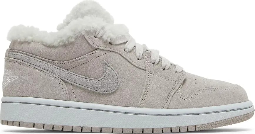 Giày Nike Wmns Air Jordan 1 Low 'Sherpa Fleece' DO0750-002 — Giày Nike Wmns Air Jordan 1 Low 'Sherpa Fleece' DO0750-002 —
