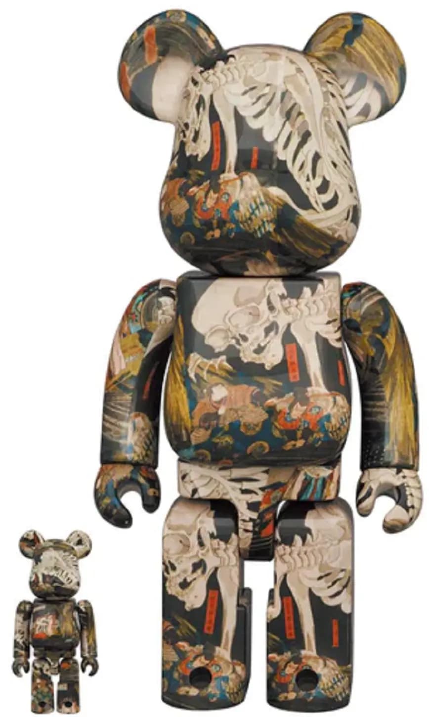 Mô Hình Bearbrick 100% + 400% 'The Haunted Old Palace At Soma' 97843-UTK-0104 Mô Hình Bearbrick 100% + 400% 'The Haunted Old Palace At Soma' 97843-UTK-0104