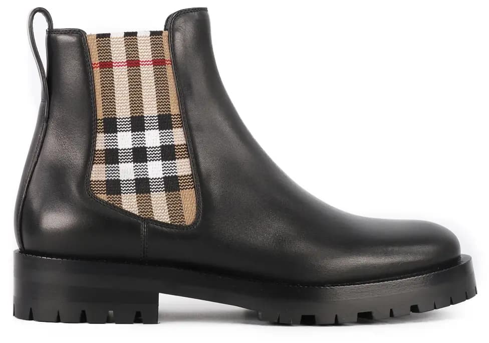 Giày Burberry Vintage Check Detail Leather Chelsea Boot Black 8042363 Giày Burberry Vintage Check Detail Leather Chelsea Boot Black 8042363