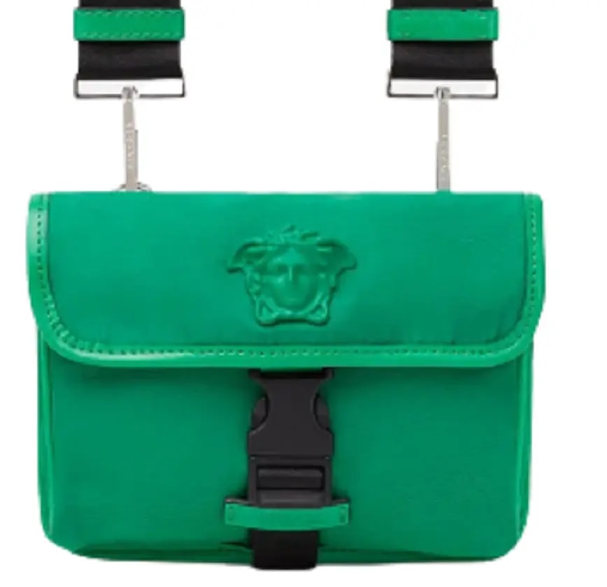 Túi Versace La Medusa Nylon Small Messenger Green Water 1000727-DNY8ME-1G57P — kich-thuoc: lien-he-order Túi Versace La Medusa Nylon Small Messenger Green Water 1000727-DNY8ME-1G57P — kich-thuoc: lien-he-order