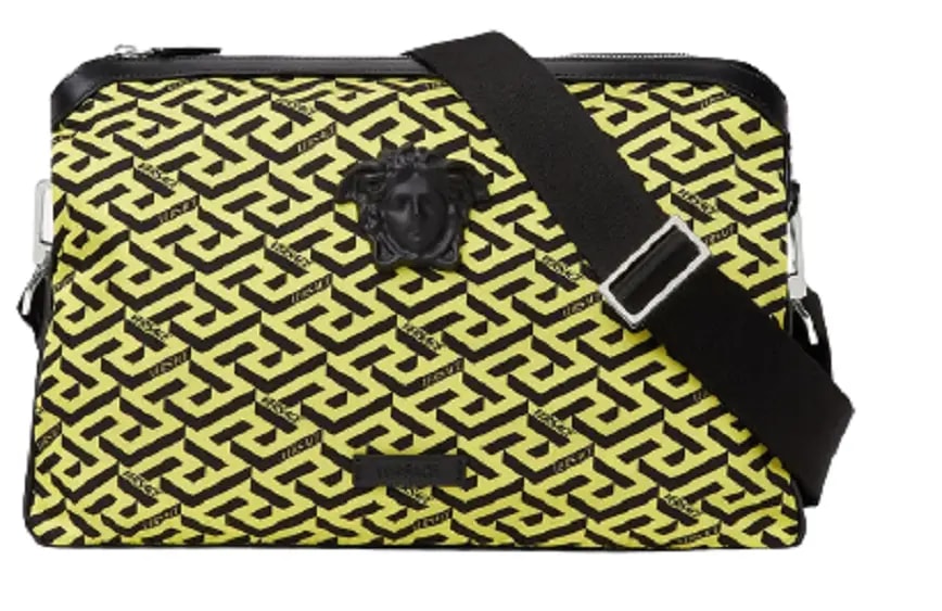 Túi Versace La Greca Signature Shoulder Pink Yellow 1003695-1A02662-5Y13P — kich-thuoc: lien-he-order Túi Versace La Greca Signature Shoulder Pink Yellow 1003695-1A02662-5Y13P — kich-thuoc: lien-he-order