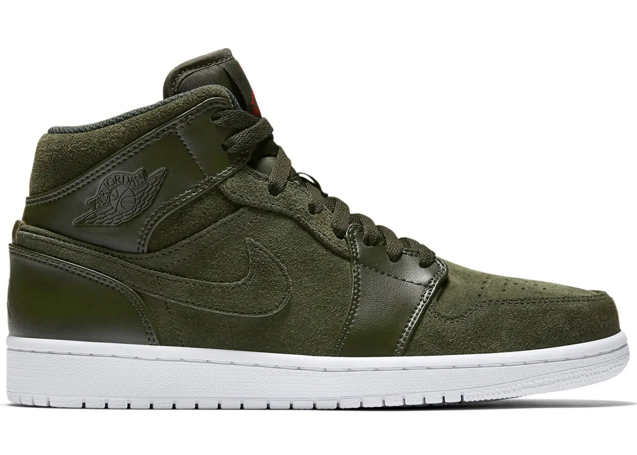 Giày Nike Air Jordan 1 Retro Mid 'Sequoia' 554724-302 — kich-thuoc: 44 Giày Nike Air Jordan 1 Retro Mid 'Sequoia' 554724-302 — kich-thuoc: 44