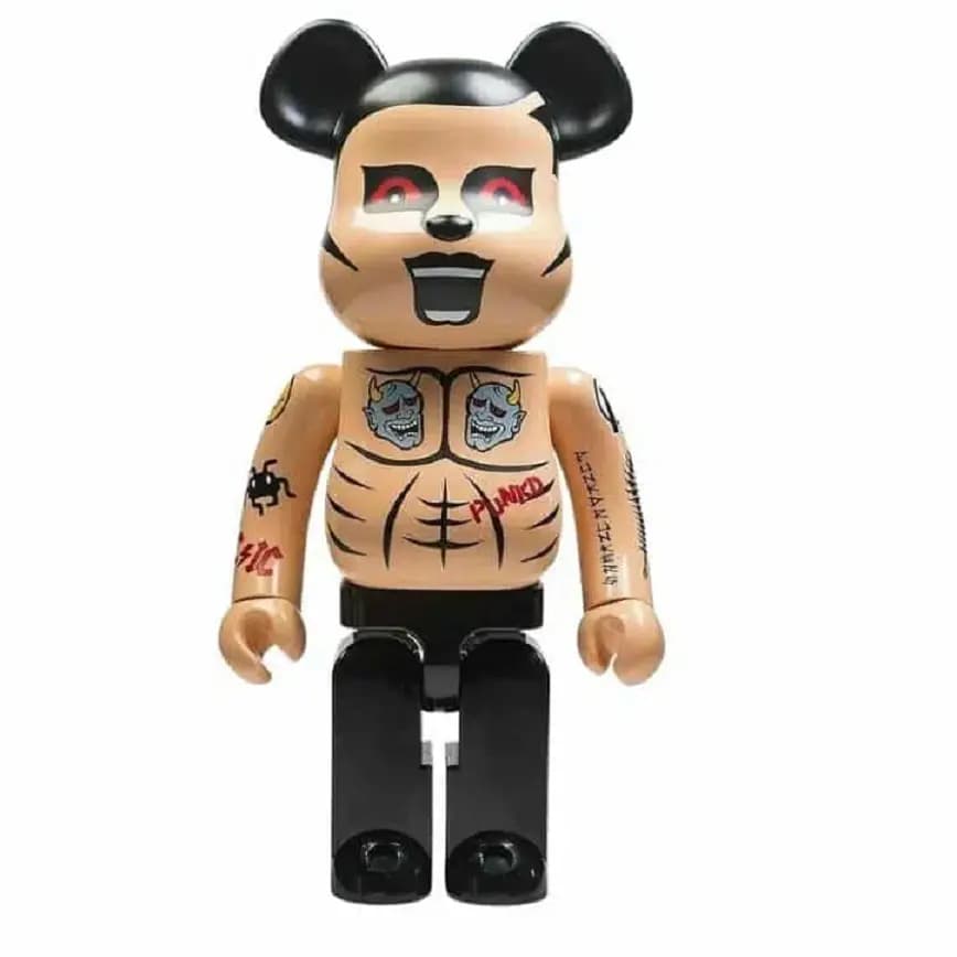 Mô Hình Bearbrick Punk Dunker Tattoo 1000% Mô Hình Bearbrick Punk Dunker Tattoo 1000%