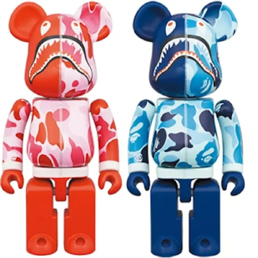 Mô Hình Bearbrick Bape Camo Shark Chogokin 200% Mô Hình Bearbrick Bape Camo Shark Chogokin 200%