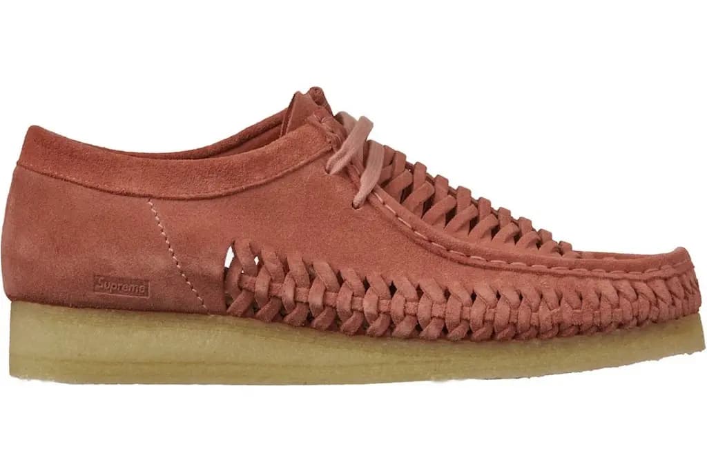 Giày Clarks x Supreme Woven Wallabee 'Pink' 261-60847 Giày Clarks x Supreme Woven Wallabee 'Pink' 261-60847