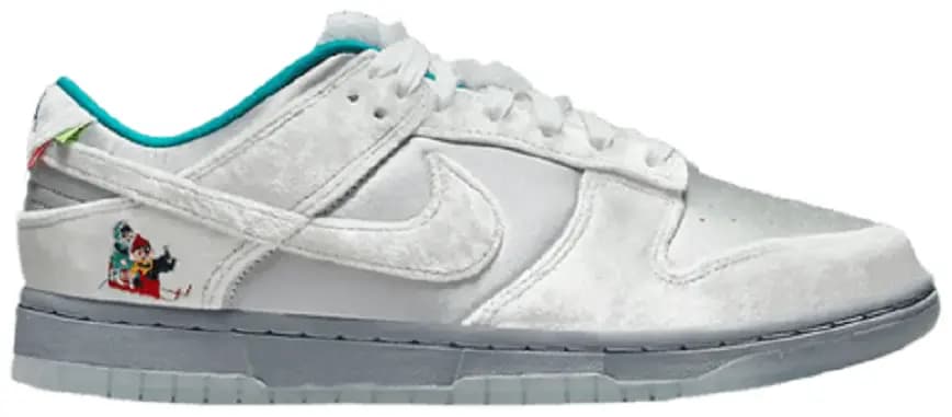 Giày Nike Wmns Dunk Low 'Ice' DO2326-001 Giày Nike Wmns Dunk Low 'Ice' DO2326-001