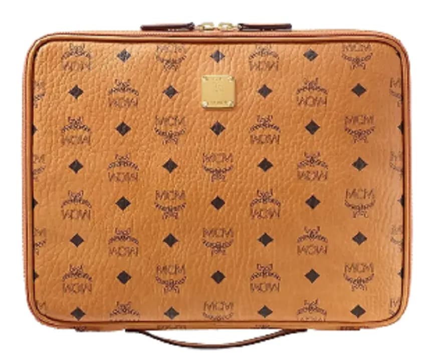 Túi MCM Medium iPad Case Original Cognac MXEAAVI03CO001 Túi MCM Medium iPad Case Original Cognac MXEAAVI03CO001