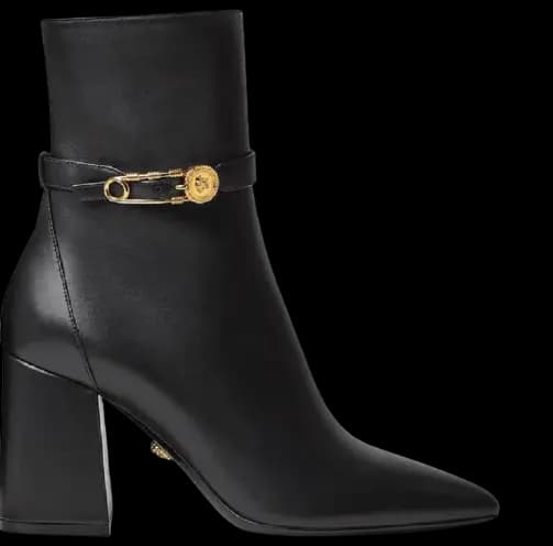 Giày Versace Safety Pin Ankle Boots Black 1003305-DVT2P-1B00V Giày Versace Safety Pin Ankle Boots Black 1003305-DVT2P-1B00V