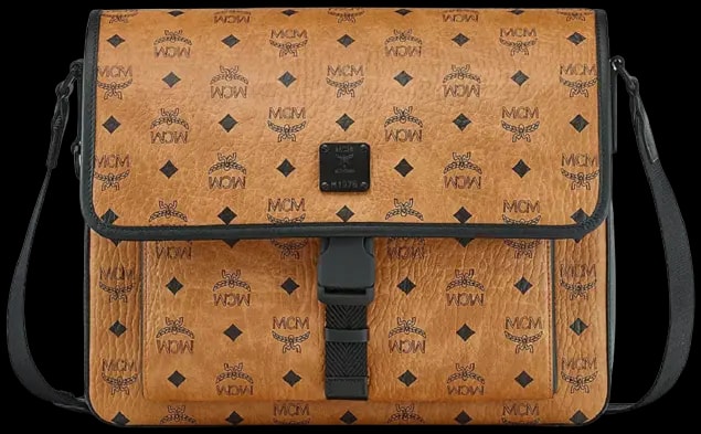 Túi MCM Klassik Messenger in Visetos 'Cognac' MMMCAKK02CO001 — kich-thuoc: lien-he-order Túi MCM Klassik Messenger in Visetos 'Cognac' MMMCAKK02CO001 — kich-thuoc: lien-he-order