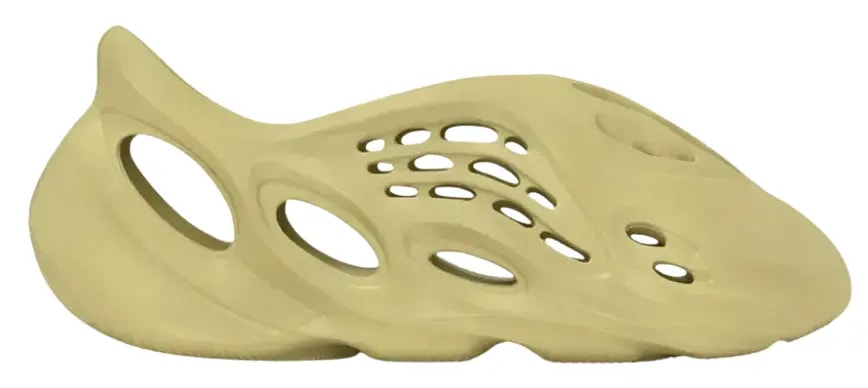 Dép Adidas Yeezy Foam RNNR Sulfur GV6775 — kich-thuoc: 37 1/3 Dép Adidas Yeezy Foam RNNR Sulfur GV6775 — kich-thuoc: 37 1/3