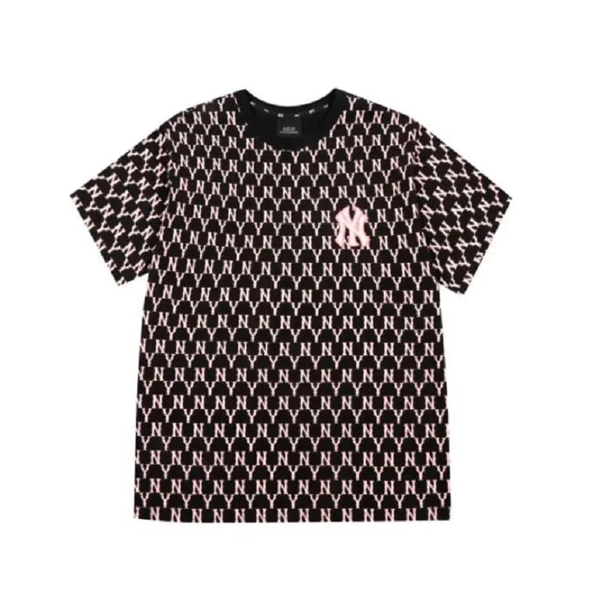 Áo MLB Monogram All Over Over Fit Short Sleeve Black Pink 31TSM1131-50X Áo MLB Monogram All Over Over Fit Short Sleeve Black Pink 31TSM1131-50X