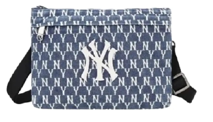 Túi MLB MONOGRAM Denim Sacoche Bag NEW YORK YANKEES 32BGDX111-50U — kich-thuoc: lien-he-order Túi MLB MONOGRAM Denim Sacoche Bag NEW YORK YANKEES 32BGDX111-50U — kich-thuoc: lien-he-order
