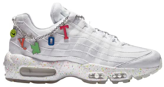 Giày Nike Air Max 95 Releasing With Tokyo Charm CZ8702-103 Giày Nike Air Max 95 Releasing With Tokyo Charm CZ8702-103