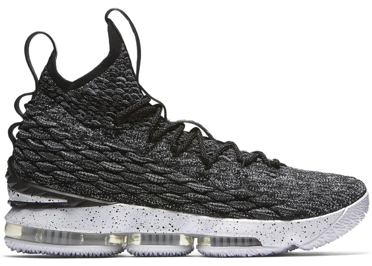 Giày Nike LeBron 15 Ashes 897648-002 Giày Nike LeBron 15 Ashes 897648-002