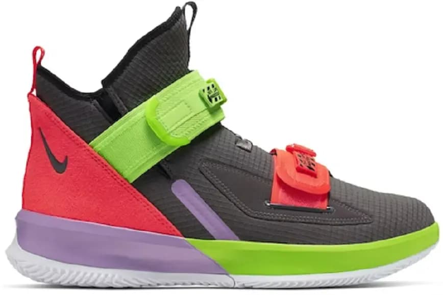 Giày Nike LeBron Solder 13 'Grey Red' AR4228-002 Giày Nike LeBron Solder 13 'Grey Red' AR4228-002