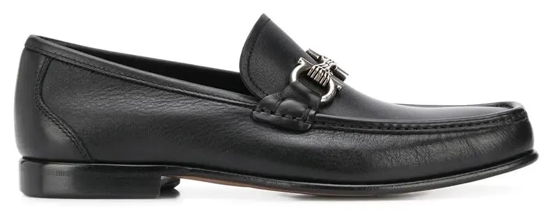 Giày SALVATORE FERRAGAMO Gancini Loafers In Black 02C226-725287 — kich-thuoc: 39 Giày SALVATORE FERRAGAMO Gancini Loafers In Black 02C226-725287 — kich-thuoc: 39