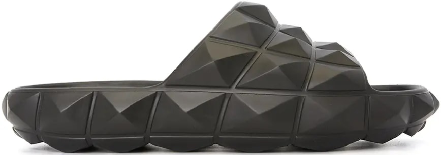 Dép Valentino Stud Turtle 'Black' S0F55QNA-0NO — kich-thuoc: 42 Dép Valentino Stud Turtle 'Black' S0F55QNA-0NO — kich-thuoc: 42