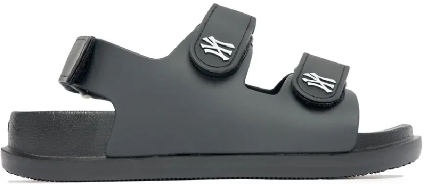 Dép MLB Chunky New York Yankees 'Black' 3ASDCBS33-50BKS — kich-thuoc: 36.5 Dép MLB Chunky New York Yankees 'Black' 3ASDCBS33-50BKS — kich-thuoc: 36.5
