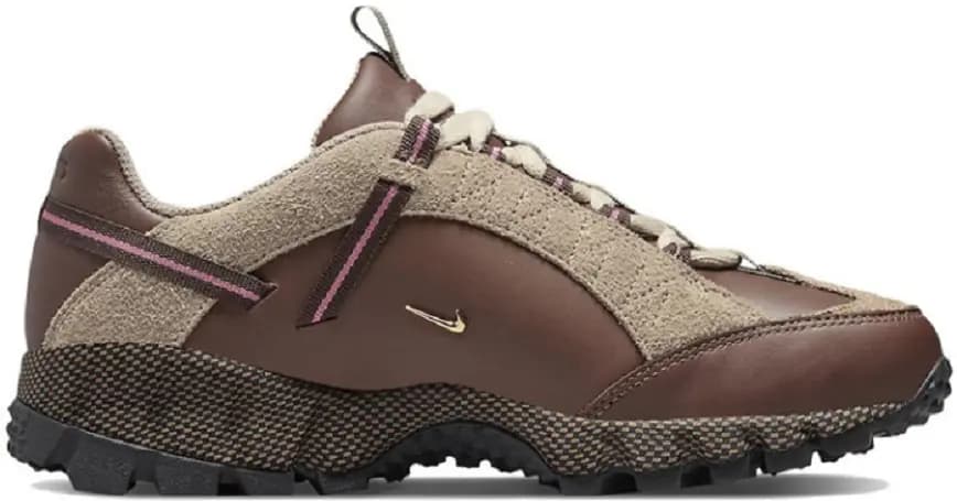 Giày Nike Air Humara Jacquemus 'Ale Brown Gold' DR0420-200 Giày Nike Air Humara Jacquemus 'Ale Brown Gold' DR0420-200