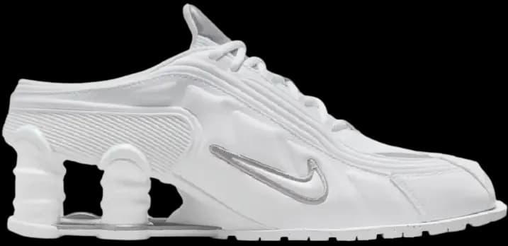 Giày Nike x Martine Rose Shox MR4 'White' DQ2401-100 Giày Nike x Martine Rose Shox MR4 'White' DQ2401-100