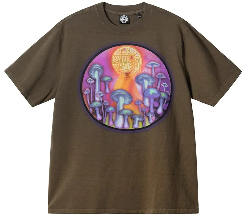 Áo Stussy x Dries Van Noten Airbrush Shrooms Tee 'Khaki' — kich-thuoc: XL Áo Stussy x Dries Van Noten Airbrush Shrooms Tee 'Khaki' — kich-thuoc: XL