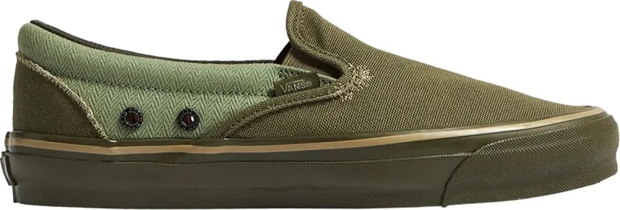 Giày Vans Nigel Cabourn x OG Classic Slip-On LX 'USMC Army Mix' VN0A45JK9TA — kich-thuoc: 40 Giày Vans Nigel Cabourn x OG Classic Slip-On LX 'USMC Army Mix' VN0A45JK9TA — kich-thuoc: 40
