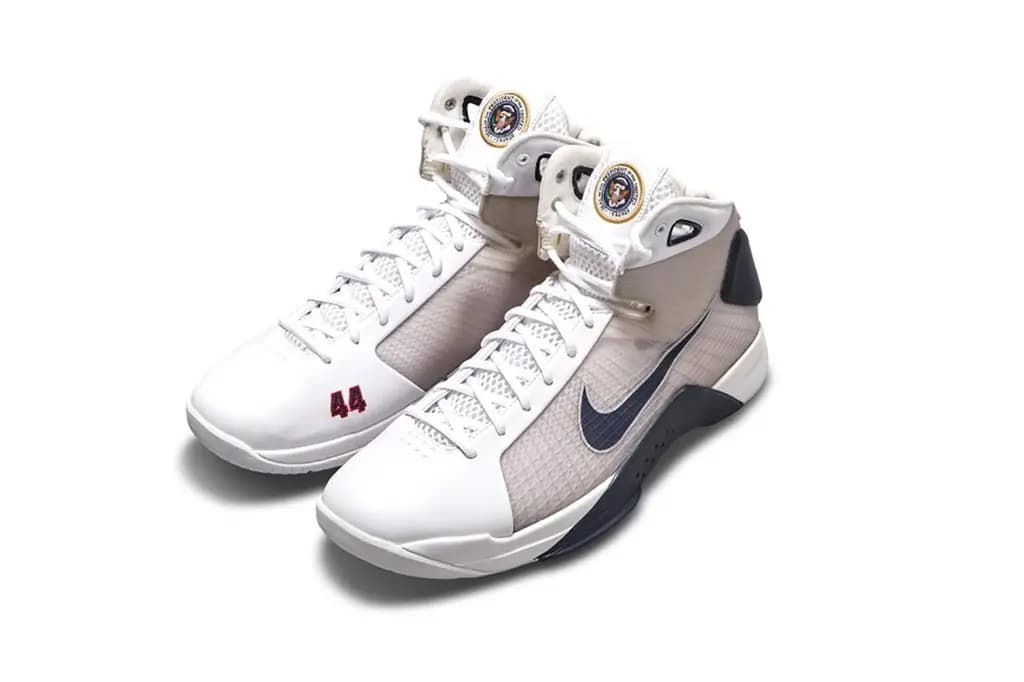 Nike Hyperdunk PE độc quyền của cựu tổng thống Barack Obama có mức giá không tưởng Nike Hyperdunk PE độc quyền của cựu tổng thống Barack Obama có mức giá không tưởng