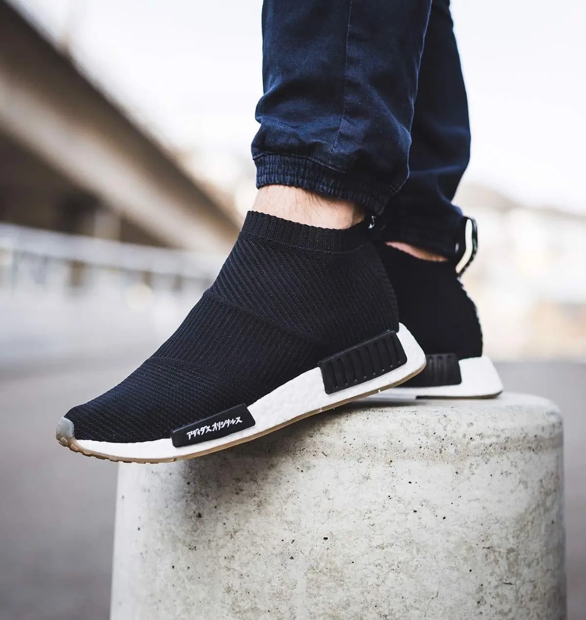 NMD CS1 - đôi giày thể thao mid-cut đáng để sở hữu NMD CS1 - đôi giày thể thao mid-cut đáng để sở hữu