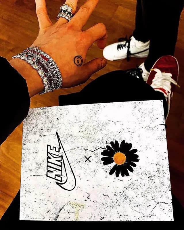 PEACEMINUSONE x Nike AF1 Para-Noise 2.0 - phiên bản màu đỏ Family & Friends PEACEMINUSONE x Nike AF1 Para-Noise 2.0 - phiên bản màu đỏ Family & Friends