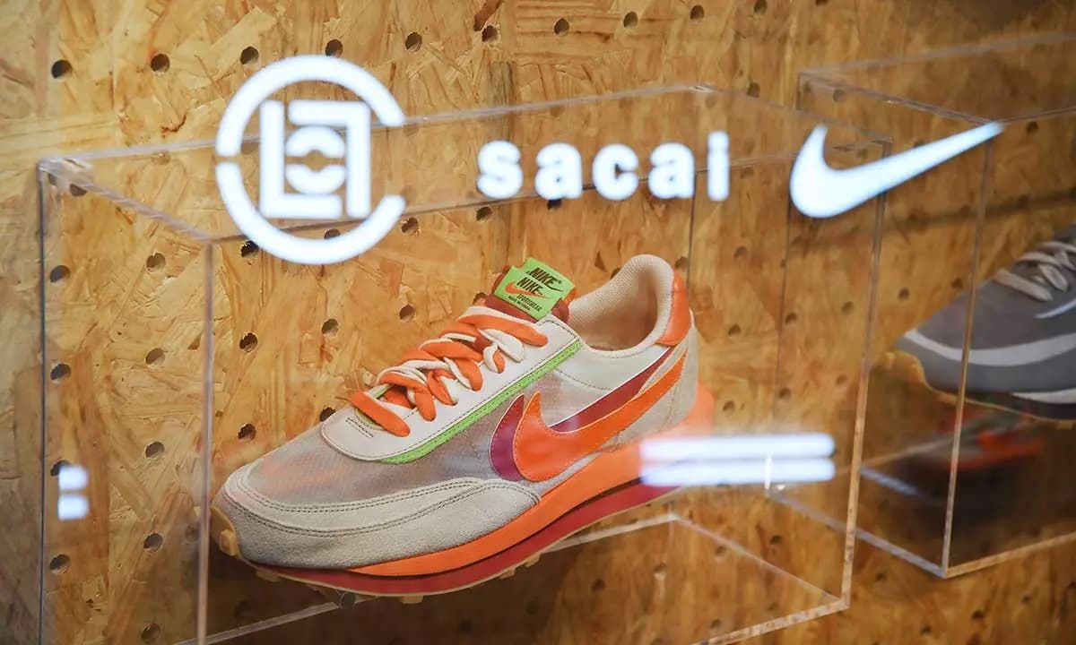 Hình ảnh chính thức của CLOT x sacai x Nike LDWaffle K.O.D. 2 "Obsidian Grey" Hình ảnh chính thức của CLOT x sacai x Nike LDWaffle K.O.D. 2 "Obsidian Grey"