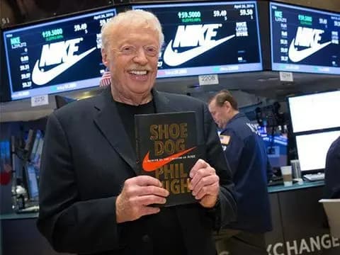 Hành trình xây dựng đế chế giày thể thao và khối tài sản hơn 62 tỷ USD của ông chủ Nike Hành trình xây dựng đế chế giày thể thao và khối tài sản hơn 62 tỷ USD của ông chủ Nike