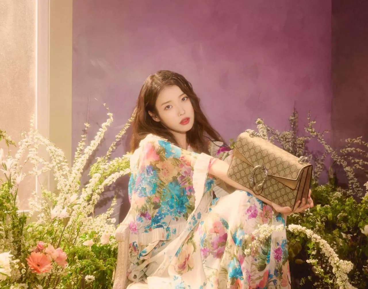 IU chính thức trở thành đại sứ toàn cầu của Gucci nhưng vẫn bị chê “phèn"? IU chính thức trở thành đại sứ toàn cầu của Gucci nhưng vẫn bị chê “phèn"?