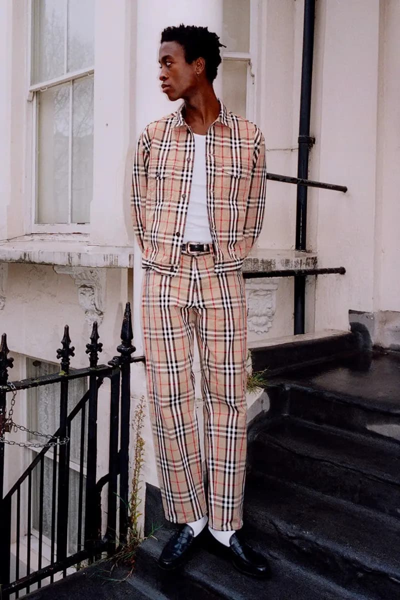 Hình ảnh chính thức về bộ sưu tập Supreme x Burberry Spring 2022 Hình ảnh chính thức về bộ sưu tập Supreme x Burberry Spring 2022