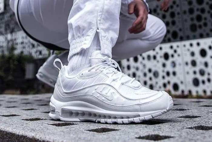Nike Air Max 98 có đáng tiền hay không? Lời khuyên cho bạn trước khi muốn sở hữu chúng Nike Air Max 98 có đáng tiền hay không? Lời khuyên cho bạn trước khi muốn sở hữu chúng